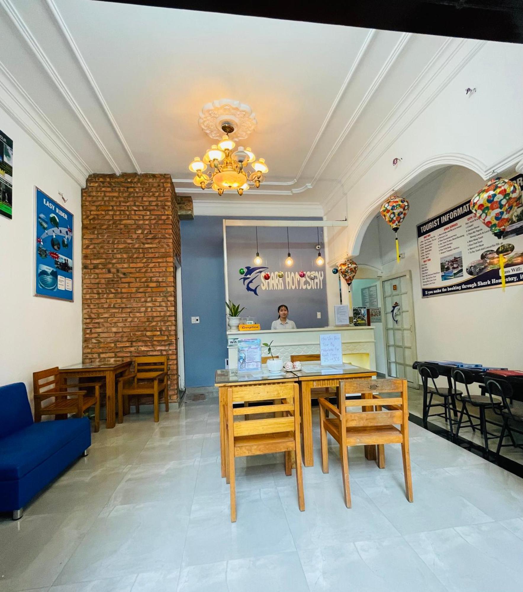 Shark Home Hue Bagian luar foto