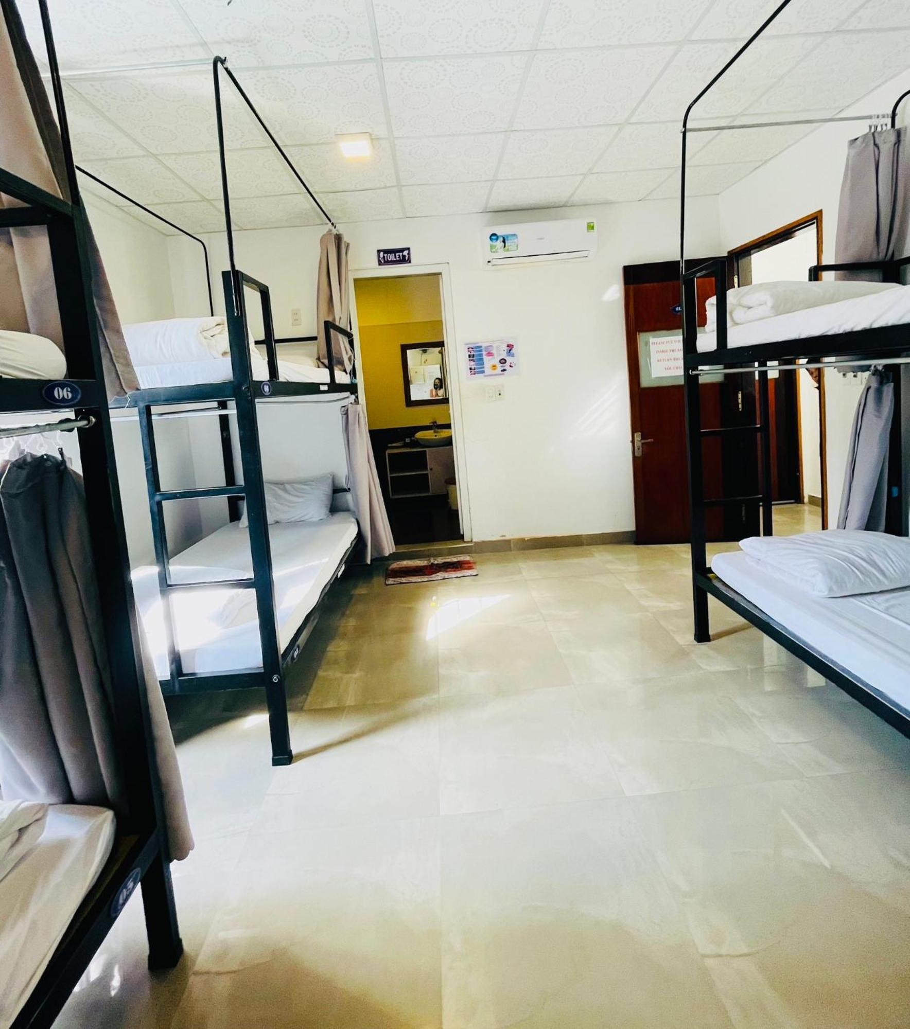 Shark Home Hue Bagian luar foto